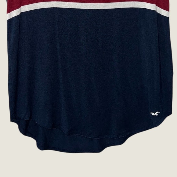 Hollister Womens Navy Blue‎ Red White Stripe V Neck Easy Tee Shirt Size M Logo - Picture 6 of 10
